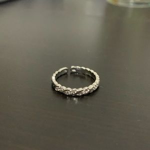 Adjustable Silver Diamonds Ring